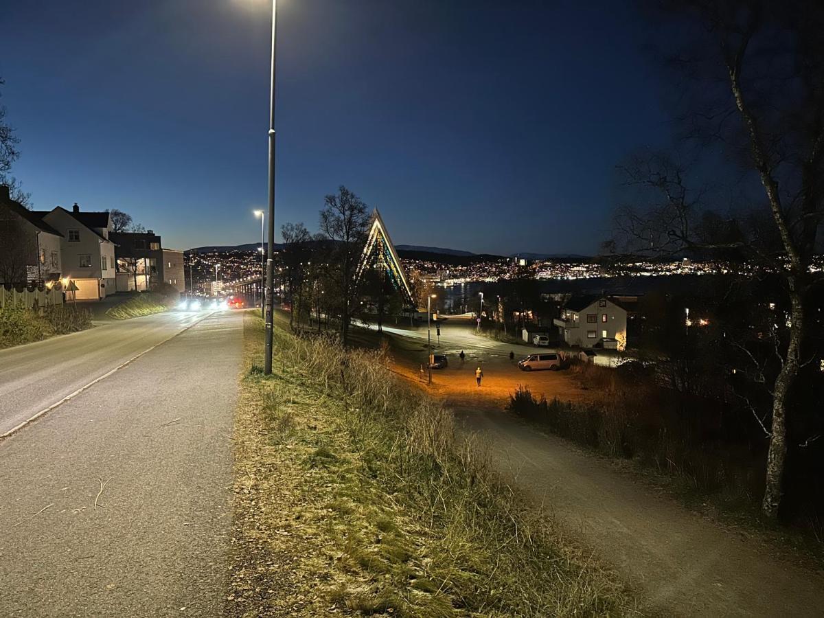 Tromsdalen Aurora Apartments Tromsø Buitenkant foto